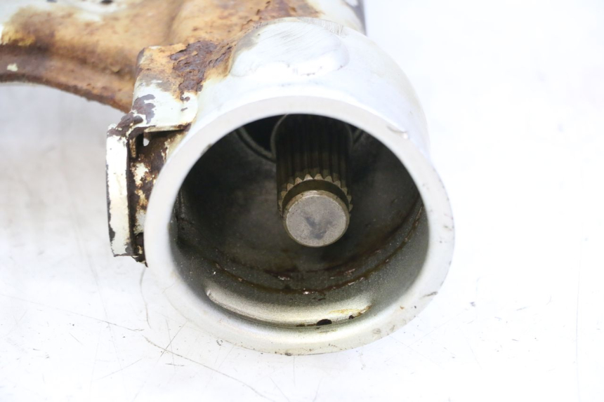 photo de REAR WHEEL SHAFT YAMAHA XV VIRAGO 535 (1988 - 2004) - Component zoom