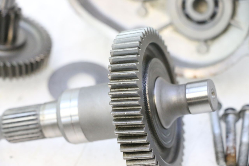 photo de REAR WHEEL SHAFT PIAGGIO ZIP IGET 4T 50 (2021 - 2023) - Supplementary product photo