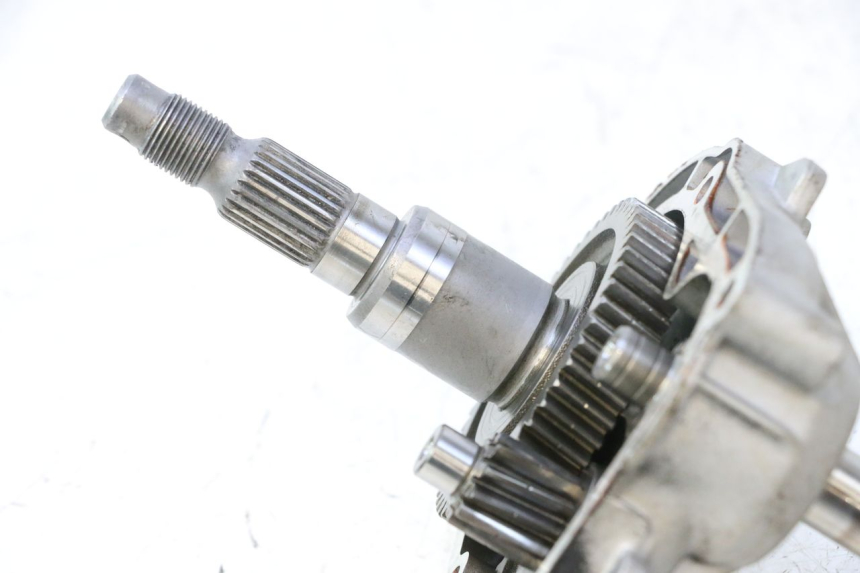 photo de REAR WHEEL SHAFT PIAGGIO ZIP IGET 4T 50 (2021 - 2023) - Alternative perspective