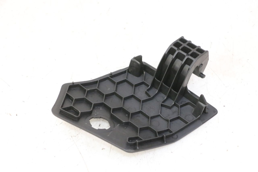 photo de FUEL FLAP PEUGEOT CITYSTAR 50 (2013 - 2017) - Zoom on usage condition