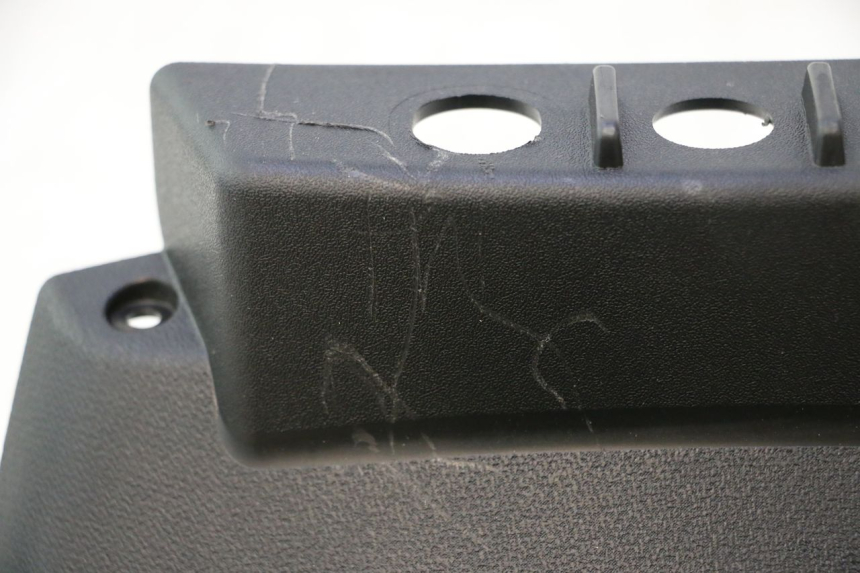 photo de FUEL FLAP PIAGGIO MP3 HPE 530 (2022 - 2026) - Alternative perspective