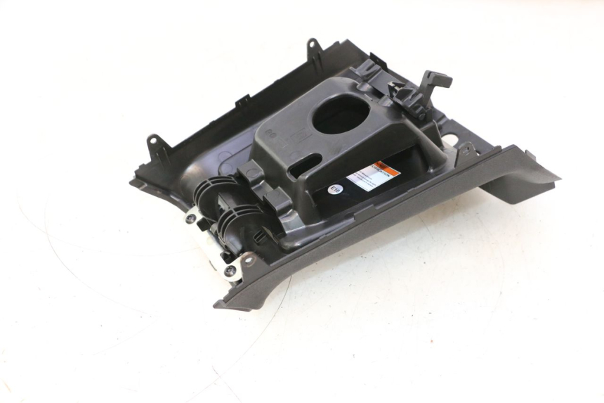 photo de FUEL FLAP PIAGGIO MP3 HPE 530 (2022 - 2026) - Product overview