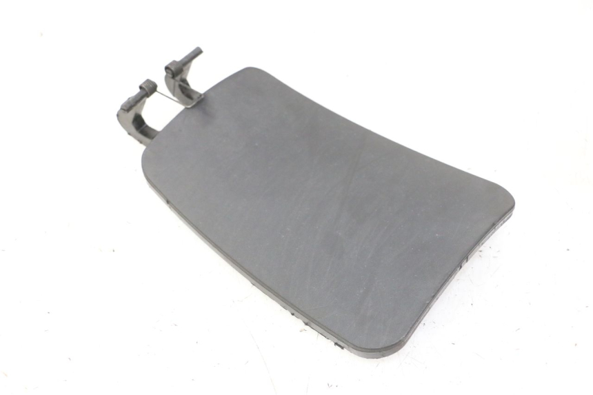 photo de FUEL FLAP PIAGGIO MP3 LT 300 (2010 - 2016) - Main view