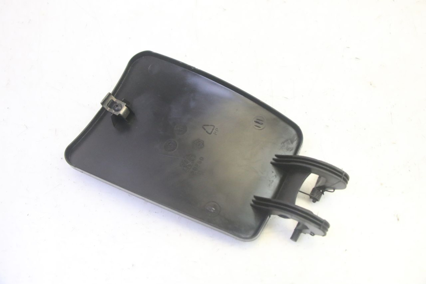photo de FUEL CAP PIAGGIO MP3 LT 400 (2007 - 2012) - Zoom on usage condition