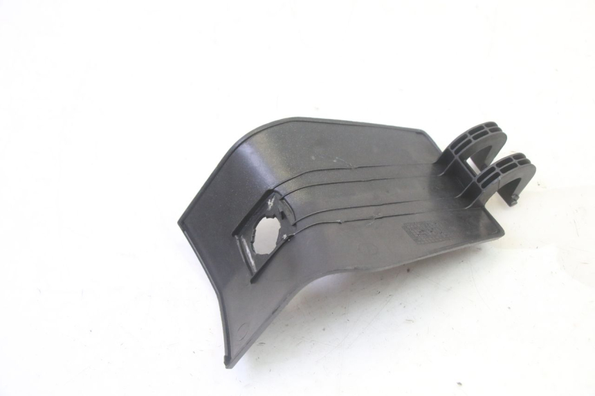 photo de FUEL FLAP PEUGEOT SATELIS 125 (2013 - 2018) - Technical close-up