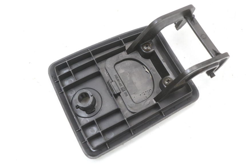 photo de FUEL FLAP SUZUKI UH BURGMAN 125 (2002 - 2006) - Zoom on usage condition