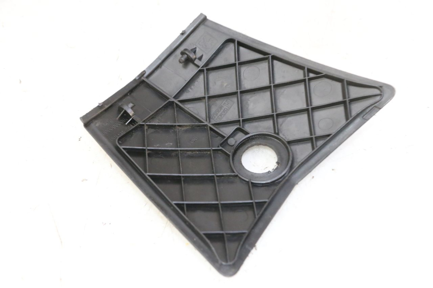 photo de FUEL FLAP PEUGEOT VIVACITY NEW 4T 50 (2008 - 2017) - Component detail