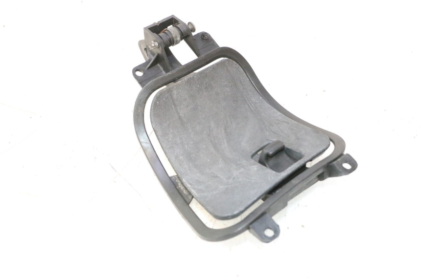 photo de FUEL CAP YAMAHA XMAX X-MAX 125 (2006 - 2009) - Technical close-up