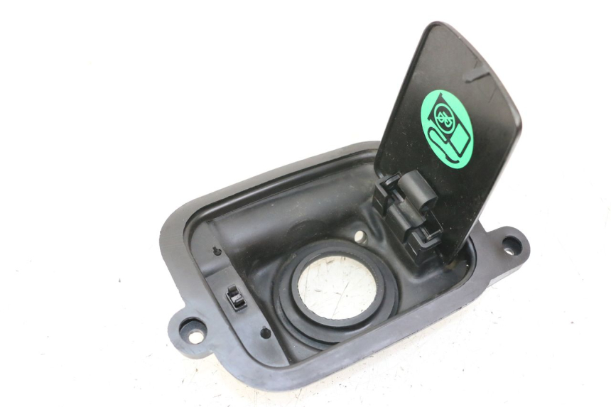 photo de FUEL CAP YAMAHA YP MAJESTY 125 (2007 - 2010) - Component detail