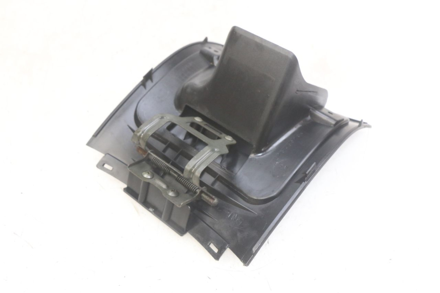 photo de FUEL CAP YAMAHA YP MAJESTY 400 (2004 - 2008) - Zoom on usage condition