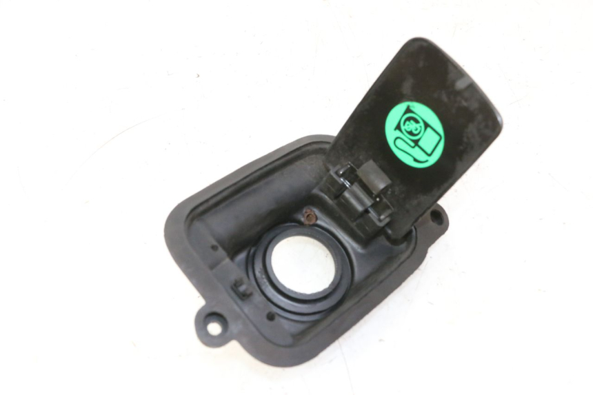 photo de FUEL CAP YAMAHA YP MAJESTY 125 (2007 - 2010) - Zoom on usage condition