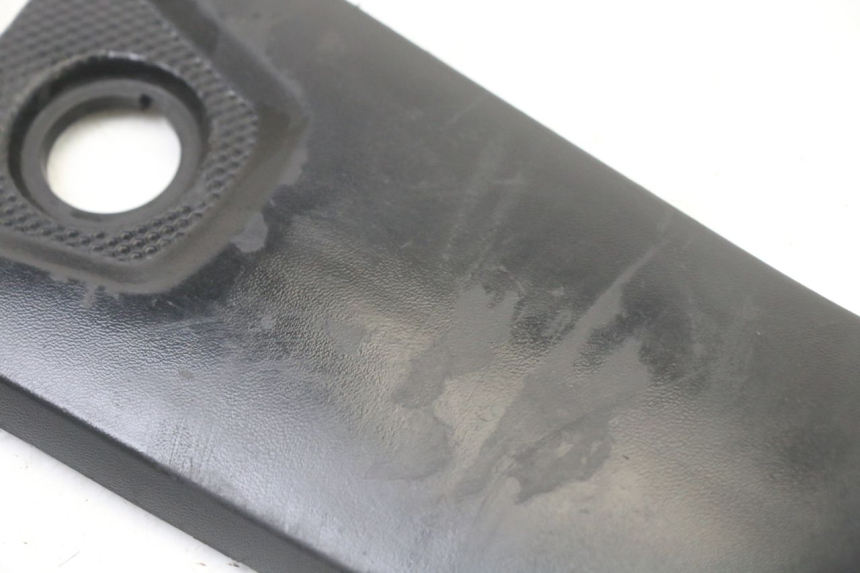 photo de FUEL FLAP YAMAHA YP X-MAX XMAX 400 (2014 - 2017) - Component detail