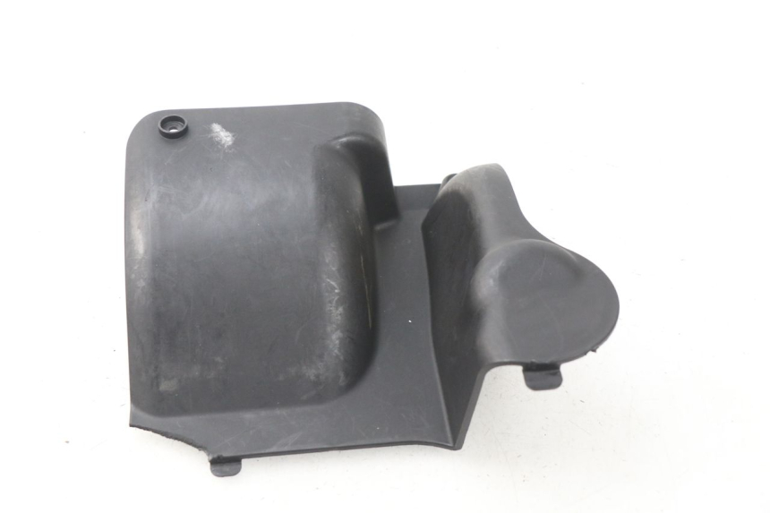 photo de INSPECTION COVER APRILIA ATLANTIC 125 (2003 - 2009) - Fixing points details
