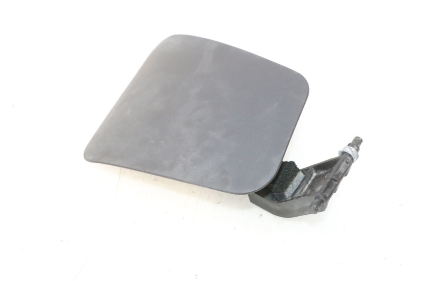 photo de FRONT INSPECTION COVER SUZUKI BURGMAN 125 (2007 - 2014) - Alternative perspective