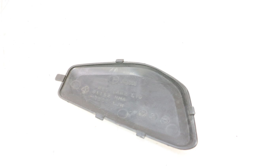 photo de FRONT INSPECTION COVER SYM GTS EVO 125 (2009 - 2013) - Alternative perspective