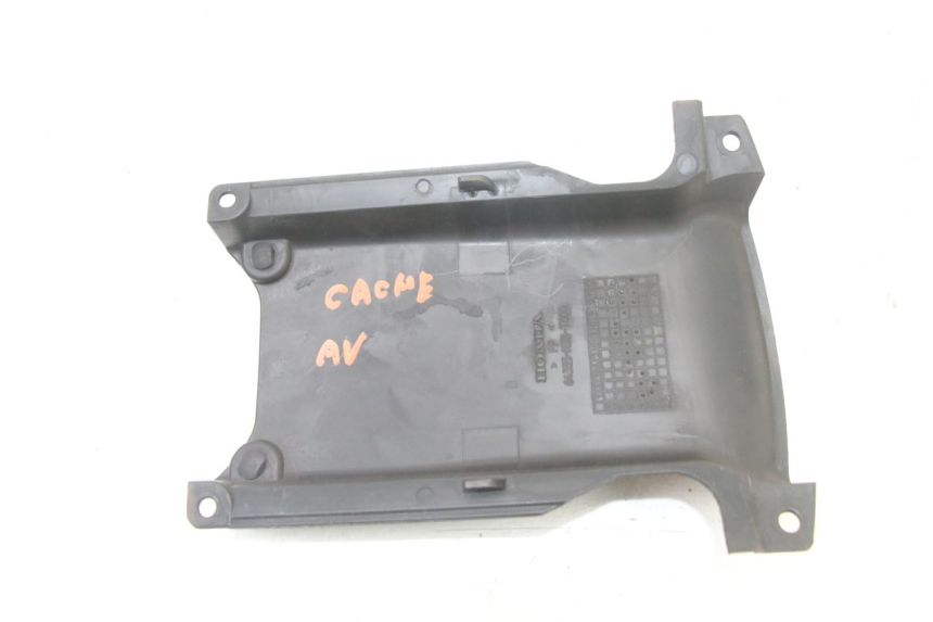 photo de FRONT INSPECTION COVER HONDA FORZA 125 (2021 - 2025) - Zoom on usage condition
