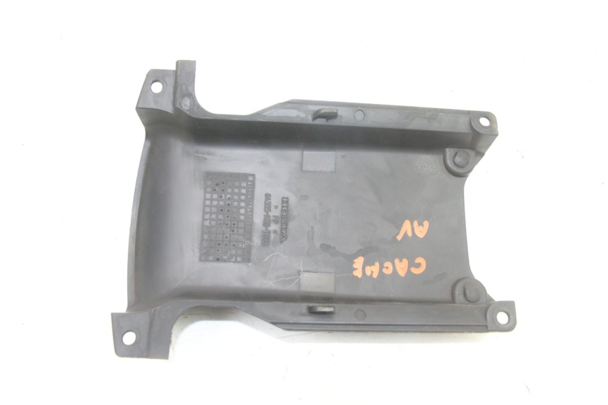 photo de FRONT INSPECTION COVER HONDA FORZA 125 (2021 - 2025) - Alternative perspective