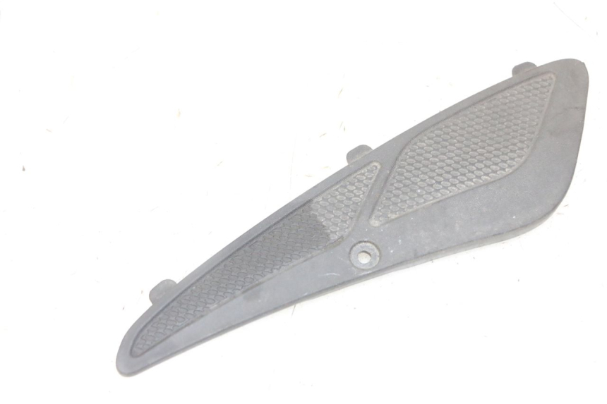 photo de FRONT INSPECTION COVER PIAGGIO IE MP3 YOURBAN 300 (2011 - 2016) - Zoom on usage condition