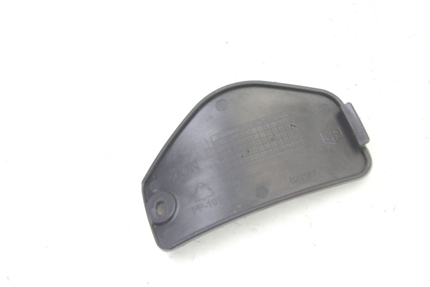 photo de FRONT INSPECTION COVER PIAGGIO MP3 500 (2011 - 2015) - Zoom on usage condition