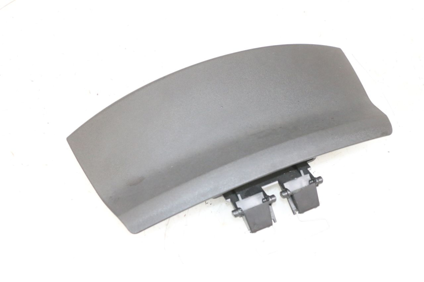 photo de FRONT INSPECTION COVER PIAGGIO MP3 500 (2016 - 2018) - Main view