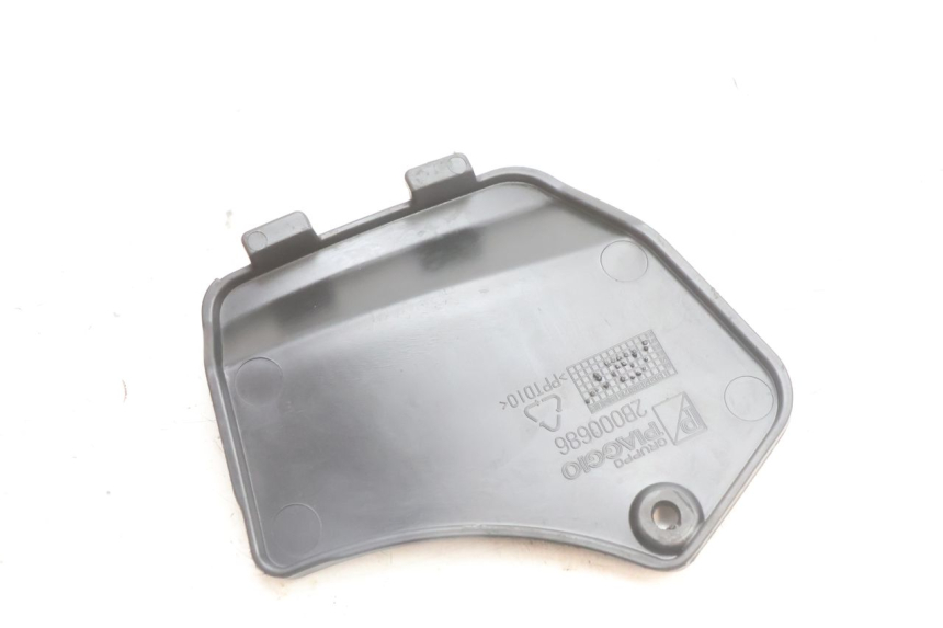 photo de FRONT INSPECTION COVER PIAGGIO MP3 500 (2016 - 2018) - Zoom on usage condition