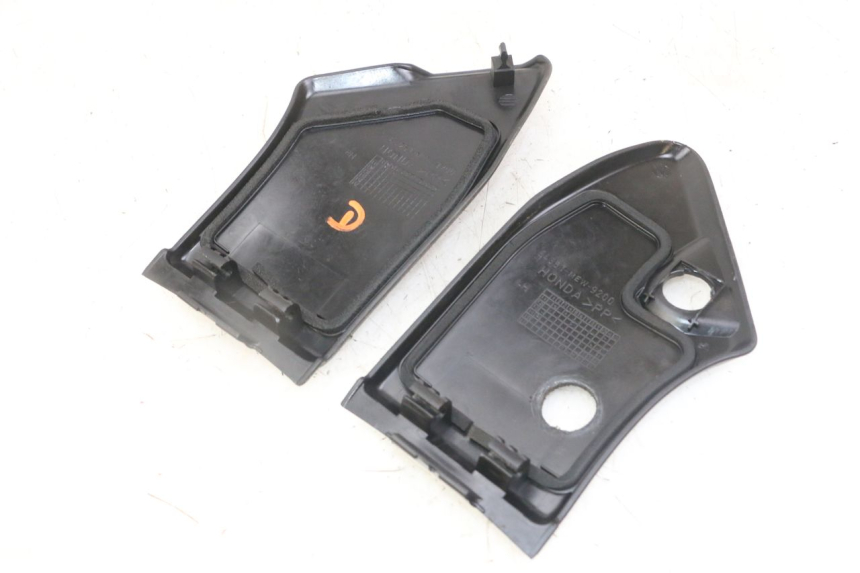 photo de FRONT INSPECTION COVER HONDA NTV DEAUVILLE ABS 700 (2007 - 2016) - Component detail