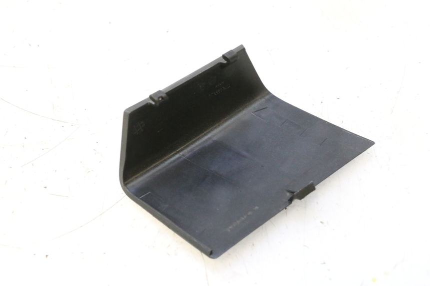 photo de FRONT INSPECTION COVER PEUGEOT SATELIS 125 (2006 - 2009) - Alternative perspective