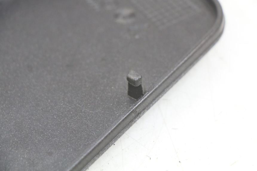 photo de FRONT INSPECTION COVER PIAGGIO X8 125 (2004 - 2007) - Zoom on usage condition