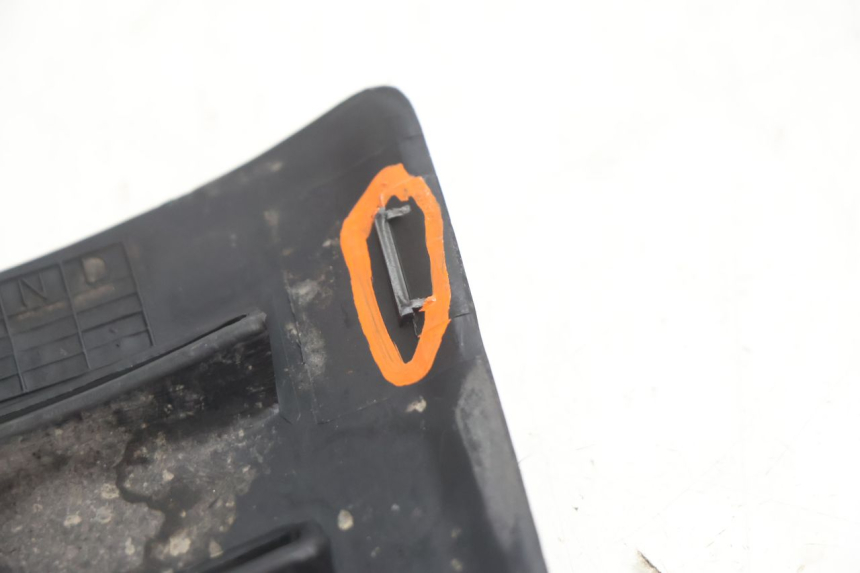 photo de INSPECTION COVER MBK BOOSTER SPIRIT 50 (1996 - 1999) - Technical close-up