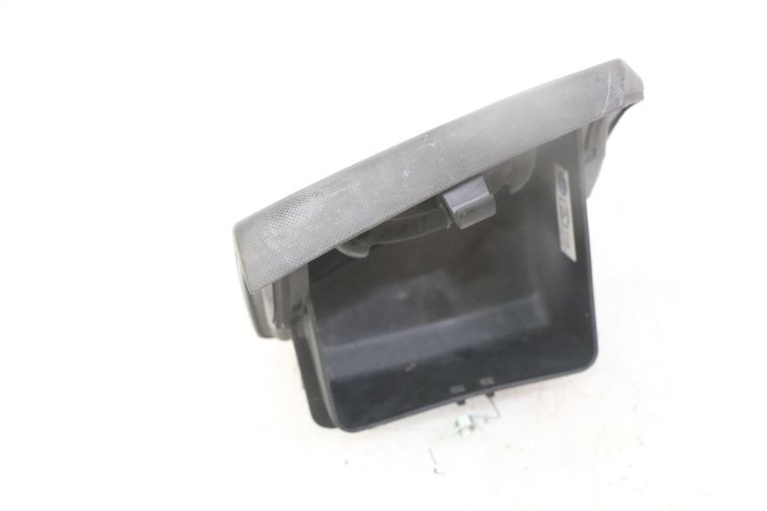 photo de RIGHT INSPECTION COVER HONDA FORZA ABS 300 (2013 - 2017) - Zoom on usage condition