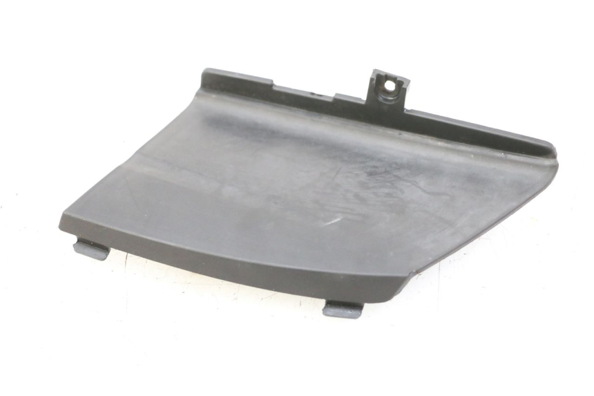 photo de RIGHT SIDE ACCESS PANEL HONDA FES S-WING SWING ABS 125 (2007 - 2015) - Zoom on usage condition