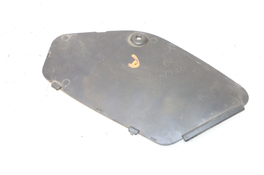 photo de RIGHT INSPECTION COVER PIAGGIO MP3 RL 250 (2006 - 2010) - Component detail