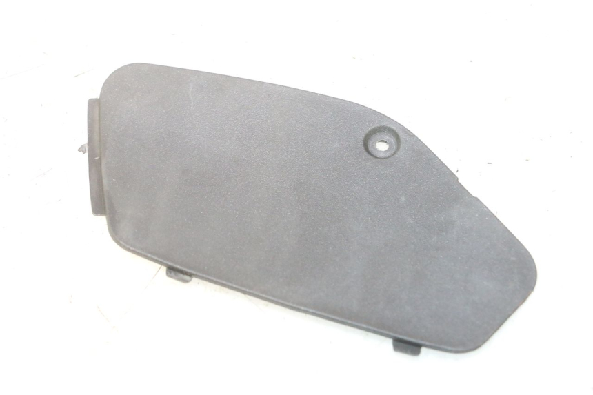 photo de RIGHT INSPECTION COVER PIAGGIO X8 STREET 125 (2006 - 2007) - Main view