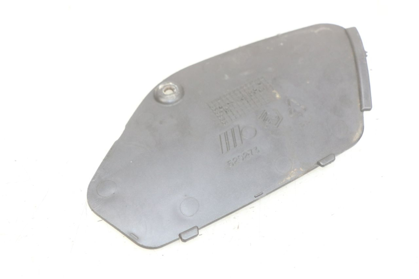 photo de RIGHT INSPECTION COVER PIAGGIO X8 125 (2004 - 2007) - Component detail