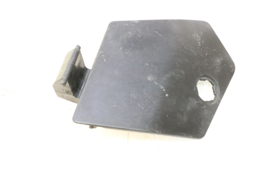 photo de LEFT INSPECTION COVER PEUGEOT CITYSTAR 2T 50 (2018 - 2021) - Zoom on usage condition