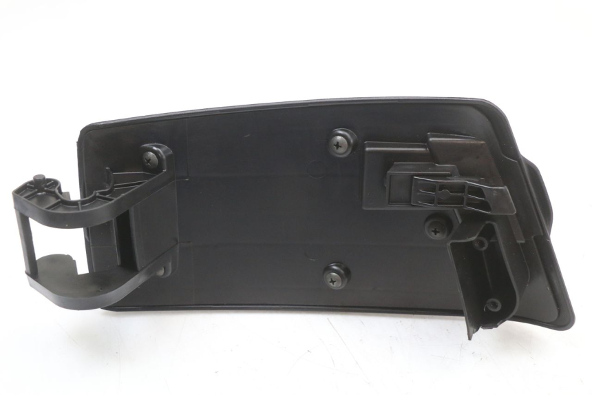 photo de LEFT INSPECTION COVER HONDA FJS SILVER WING SILVERWING 400 (2005 - 2008) - Zoom on usage condition