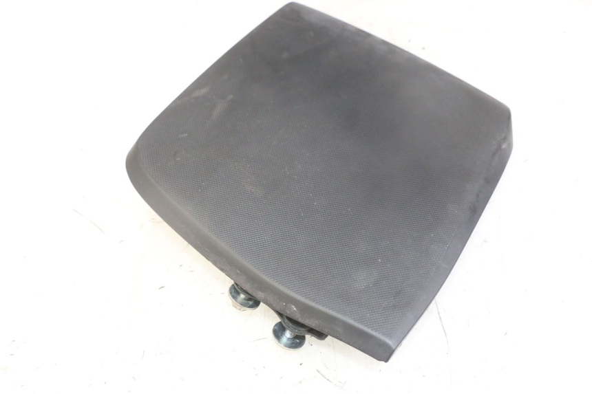 photo de LEFT INSPECTION COVER HONDA FORZA ABS 300 (2013 - 2017) - Technical close-up