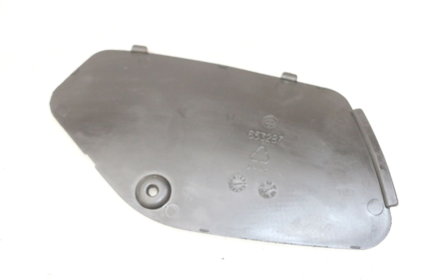 photo de LEFT SIDE ACCESS PANEL PIAGGIO MP3 LT 300 (2010 - 2016) - Component detail