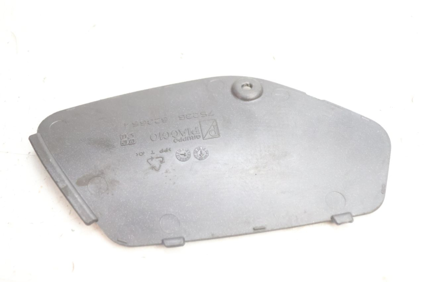 photo de LEFT INSPECTION COVER PIAGGIO X8 STREET 125 (2006 - 2007) - Alternative perspective
