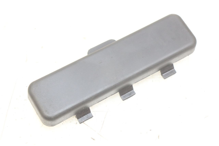 photo de ACCESS PANEL PEUGEOT KISBEE 2T 50 (2010 - 2017) - Zoom on usage condition