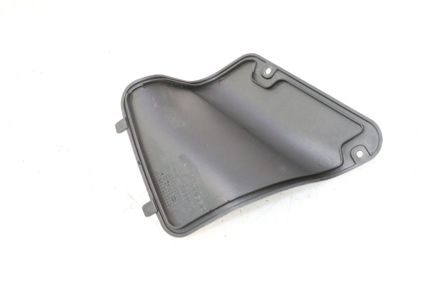 photo de INSPECTION COVER PIAGGIO MP3 500 (2016 - 2018) - Zoom on usage condition