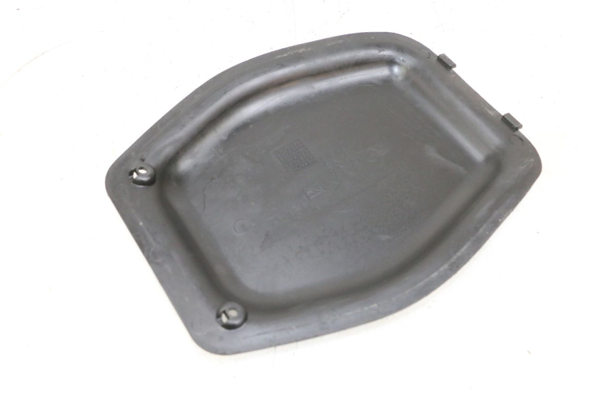 photo de ACCESS PANEL PIAGGIO NEW TYPHOON 50 (2018 - 2021) - Zoom on usage condition