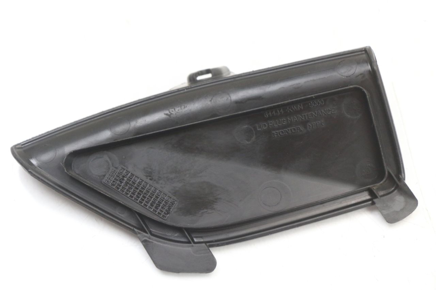 photo de INSPECTION COVER HONDA PCX (JF28) 125 (2009 - 2011) - Zoom on usage condition