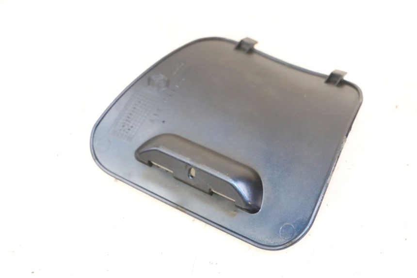 photo de INSPECTION COVER PIAGGIO VESPA LX 150 (2005 - 2013) - Alternative perspective