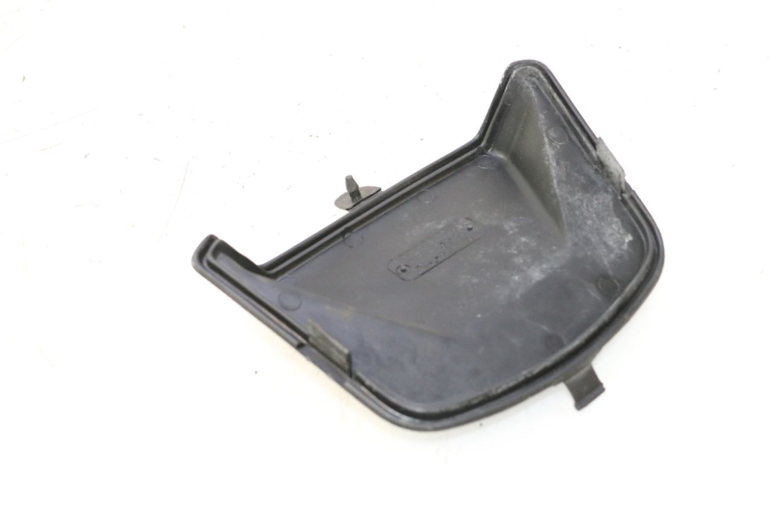 photo de INSPECTION COVER PEUGEOT TREKKER 50 (1995 - 2004) - Zoom on usage condition