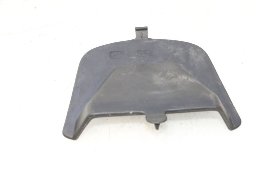 photo de INSPECTION COVER PEUGEOT VIVACITY 50 (2004 - 2009) - Zoom on usage condition