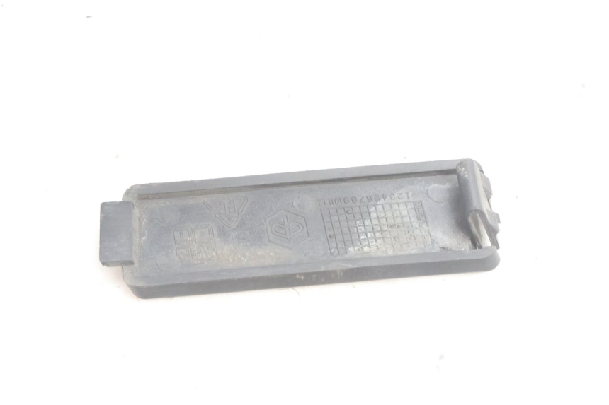 photo de INSPECTION COVER PIAGGIO X9 AMALFI 180 (2000 - 2003) - Zoom on usage condition