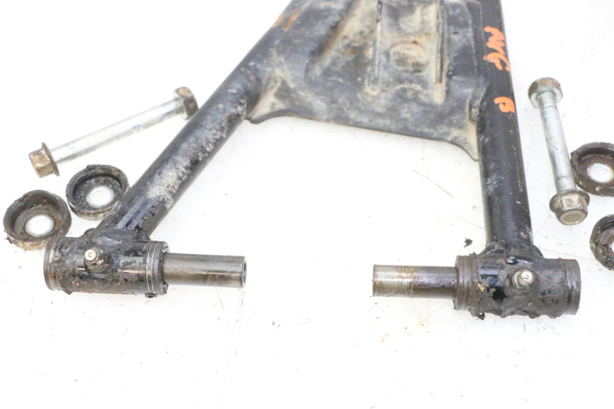 photo de FRONT WISHBONE CONTROL ARM YAMAHA YFM R RAPTOR 250 (2008 - 2014) - Alternative angle