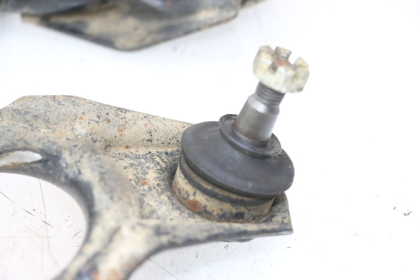 photo de FRONT WISHBONE CONTROL ARM YAMAHA YFM R RAPTOR 250 (2008 - 2014) - Fixing points details