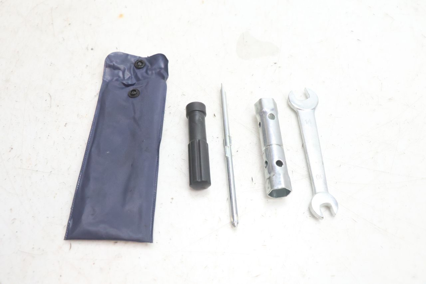 photo de TOOL KIT KYMCO AGILITY CITY 16P 125 (2015 - 2024) - Main view